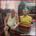 Tượng truyền thần chân dung cụ ông bằng đồng