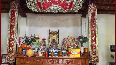 Bàn giao cuốn thư câu đối 1m97 cho khách hàng tại thị trấn Bố Hạ, Huyện Yên Thế, Bắc Giang