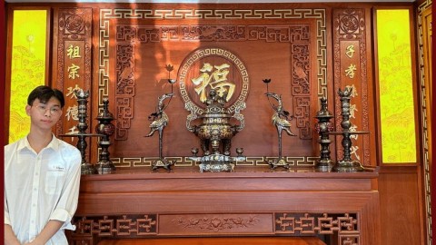 Bàn giao bộ đồ thờ đồng đỏ khảm ngũ sắc cho KH tại Vinhomes Gardenia - Hà Nội