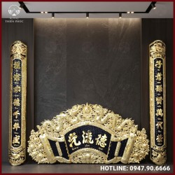 Cuốn thư câu đối Đức Lưu Quang đồng vàng nền đen
