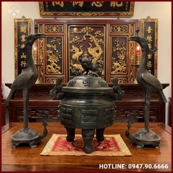 Đỉnh đồng đỏ làm màu xanh rêu cổ kính