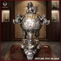Đỉnh thất lân vờn cầu đồng đỏ khảm tam khí dát điểm vàng 