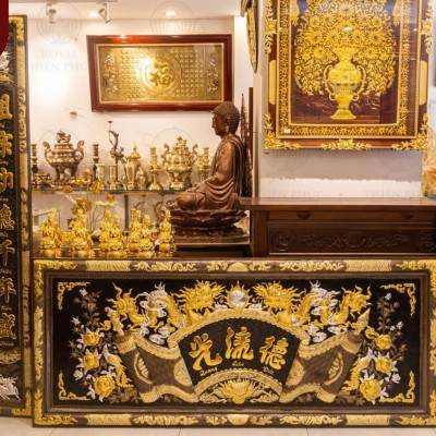 Bộ hoành phi câu đối Đức Lưu Quang bằng đồng khảm tam khí