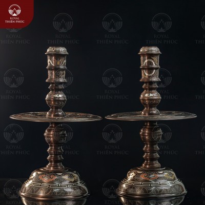 Chân nến bàn thờ chạm rồng phượng bằng đồng khảm ngũ sắc cao 50cm