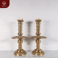 Chân nến bàn thờ họa tiết Tứ linh bằng đồng vàng mộc