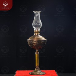 Đèn dầu thờ bằng đồng đế hoa hun nâu giả cổ