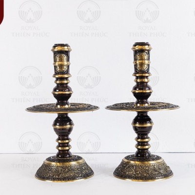Đôi chân nến đồng vàng màu hai lai chủ đề Tứ linh quy tụ