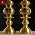 Đôi đèn thờ bằng đồng vàng catut màu mộc mái vòm 