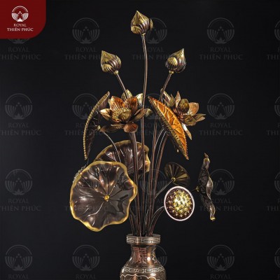 Hoa sen bằng đồng vàng màu 2 công nghệ trang trí bàn thờ