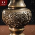 Lọ hoa để bàn thờ chạm Cúc Mai bằng đồng vàng hun cao 30cm