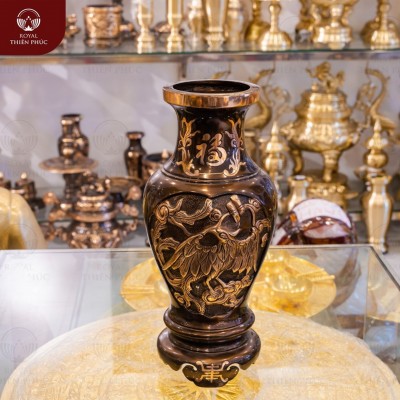 Lọ hoa thờ chạm nổi rồng phượng cao 38cm bằng đồng đỏ cạo màu 