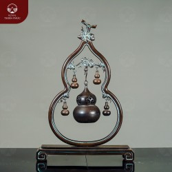 Lư xông trầm hồ lô bằng đồng vàng hun nâu cố kính