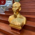 Tượng Bác Hồ bằng đồng dát vàng - tượng bán thân trưng bày hội trường