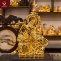 Tượng con ngựa bên túi tiền đồng vàng 26x15x8 cm nặng 2,3kg