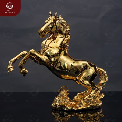 Tượng con ngựa hí trên đồng cỏ bằng đồng mạ vàng 28x28x2.4cm