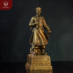 Tượng Đức Thánh Trần đế tam cấp bằng đồng vàng cao 30cm