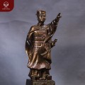 Tượng Lý Thường Kiệt đứng chỉ huy đồng đỏ làm màu khảm bạc cao 54cm