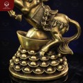Tượng ngựa hí đứng trên mâm tiền bằng đồng vàng cao 38cm