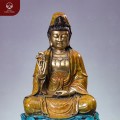 Tượng Quan Âm Bồ Tát ngồi trên tòa sen bằng đồng vàng 