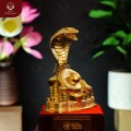 Tượng rắn phú quý bằng đồng catut thếp vàng cao 18cm