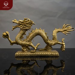 Tượng rồng phong thủy cầm ngọc bằng đồng vàng màu mộc