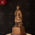 Tượng Trần Hưng Đạo để bàn bằng đồng đỏ cạo màu tinh xảo