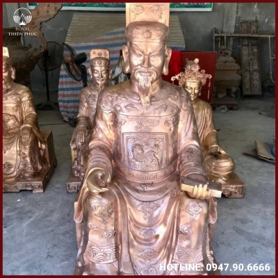 Tượng cụ tổ chế tác theo yêu cầu bằng đồng đỏ tinh xảo