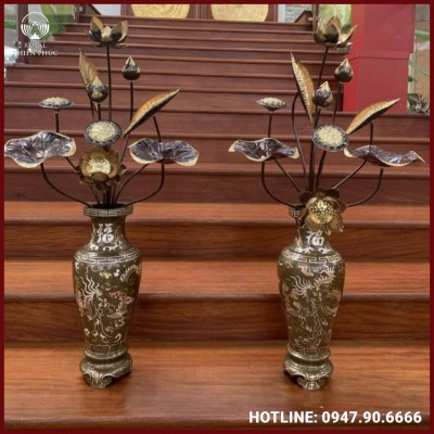 Bó hoa sen bằng đồng thờ cúng