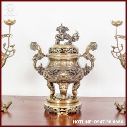 Bộ tam sự bằng đồng thờ cúng chạm nổi 