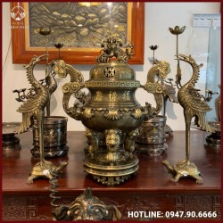 Bộ tam sự hạc chạm hoa sòi đồng vàng hai công nghệ tinh xảo