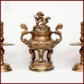 Bộ tam sự nến thờ cúng chạm sòi bằng đồng 