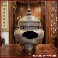 Lư hương đồng đỏ làm màu cổ kính