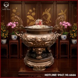 Lư hương song long chầu nguyệt đồng đỏ làm màu cổ kính