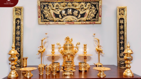 Hướng dẫn cách đặt bát hương trên bàn thờ chuẩn phong thủy