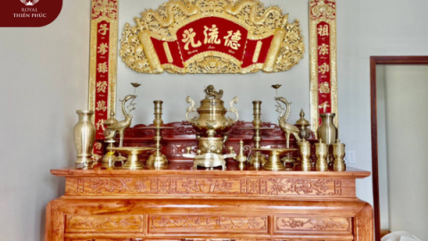 Bàn giao và lắp đặt bộ đồ thờ đầy đủ bằng đồng catut và cuốn thư câu đối cho khách hàng quận 12 - tp Hồ Chí Minh