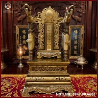 Ngai thờ đồng vàng chạm rồng đặt bài vị Cửu Huyền Thất Tổ