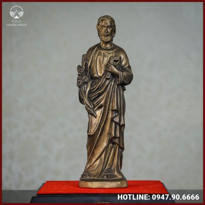 Tượng Chúa Giuse cầm hoa huệ đồng vàng cao 30cm