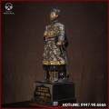 Tượng Trần Hưng Đạo đồng đỏ khảm ngũ sắc cao 38cm