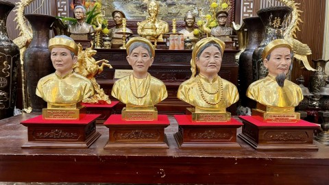 Đồ đồng Thiên Phúc hoàn thiện 4 pho tượng chân dung cao 42cm cho khách ở Hà Nội