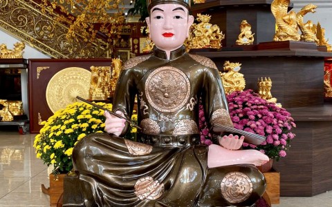 Đồ đồng Thiên Phúc hoàn thiện tượng ông Hoàng Mười cao 90cm cho khách ở Vũ Thư, Thái Bình
