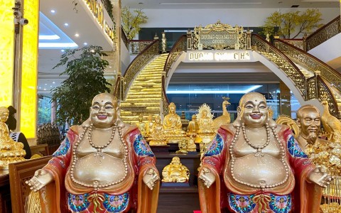 Đồ đồng Thiên Phúc hoàn thiện tượng Di Lặc cao 60cm đồng vàng làm màu