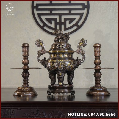 Bộ tam sự nến đồng đỏ khảm ngũ sắc song long chầu nguyệt cao 50cm