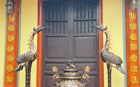 Bàn giao đôi hạc đồng 1m55 và đỉnh tai mây 90cm tại Vũ Thư, Thái Bình