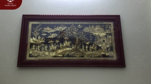 Giao và lắp đặt tranh Vinh Quy Bái Tổ cho khách