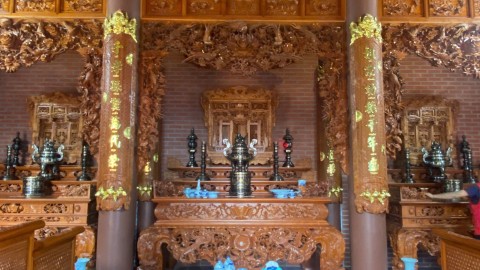 Đồ đồng Thiên Phúc đã hoàn thiện và bàn giao bộ đỉnh thờ khảm ngũ sắc tới gia chủ tại Khoái Châu, Hưng Yên