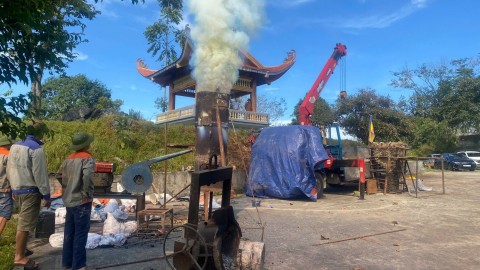 Đồ đồng Thiên Phúc thực hiện lễ đúc tượng Phật Bà Quan Âm cao 1m6 tại Chùa Linh Ứng, TP. Lai Châu