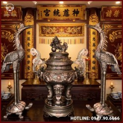 Đỉnh đồng đỏ cỡ lớn chạm song long