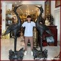Bộ hạc thờ bằng đồng cỡ lớn hun đen nổi bật