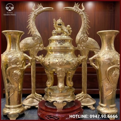 Đỉnh Mao Rồng Kích Thước Lớn Bằng Đồng Vàng Catut Chạm Hoa Sòi