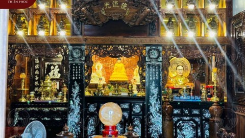 Bàn giao sản phẩm 12 pho A Di Đa 25cm đồng giả cổ cho khách Bình Định